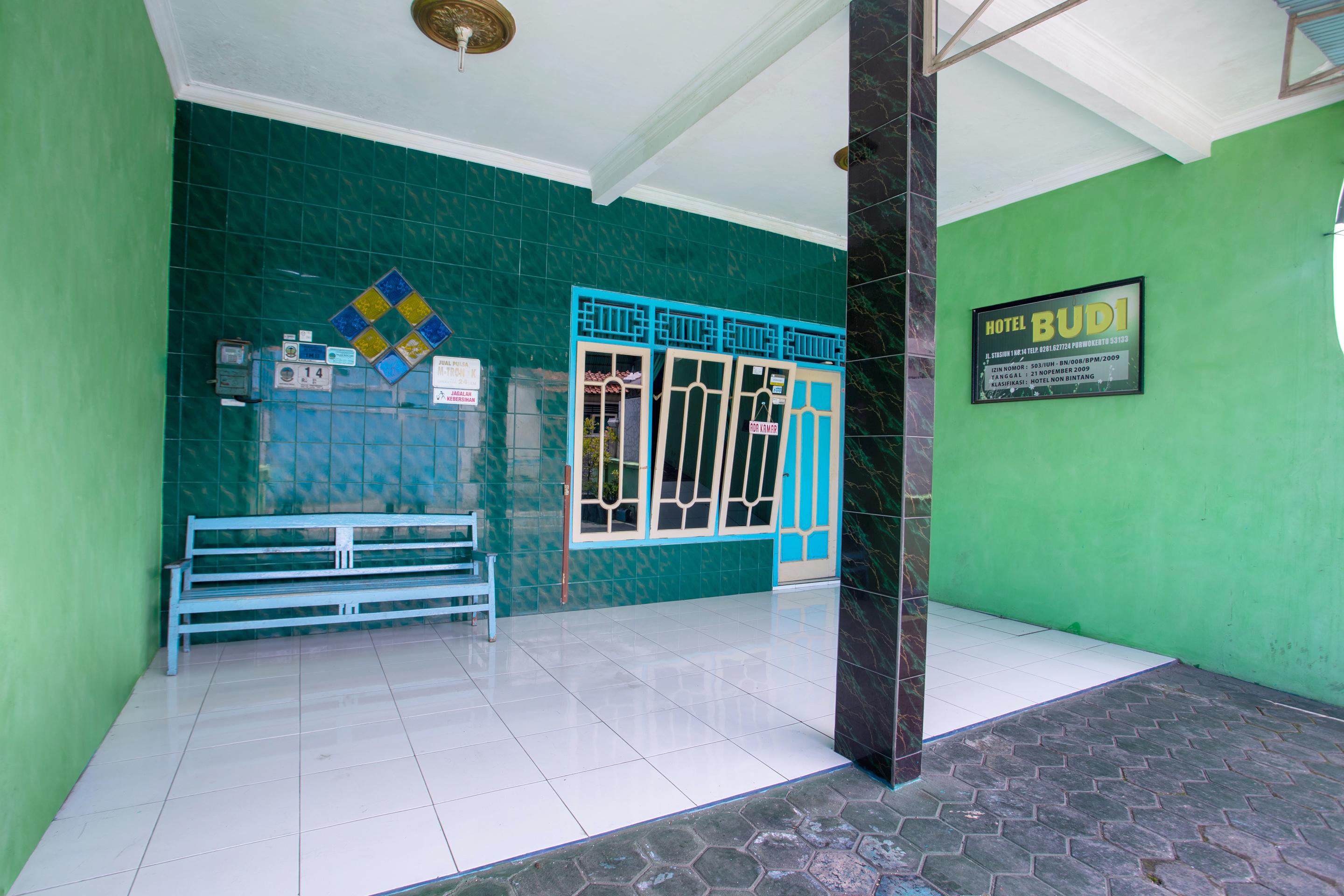 Spot On 2871 Hotel Budi Purwokerto Exterior foto