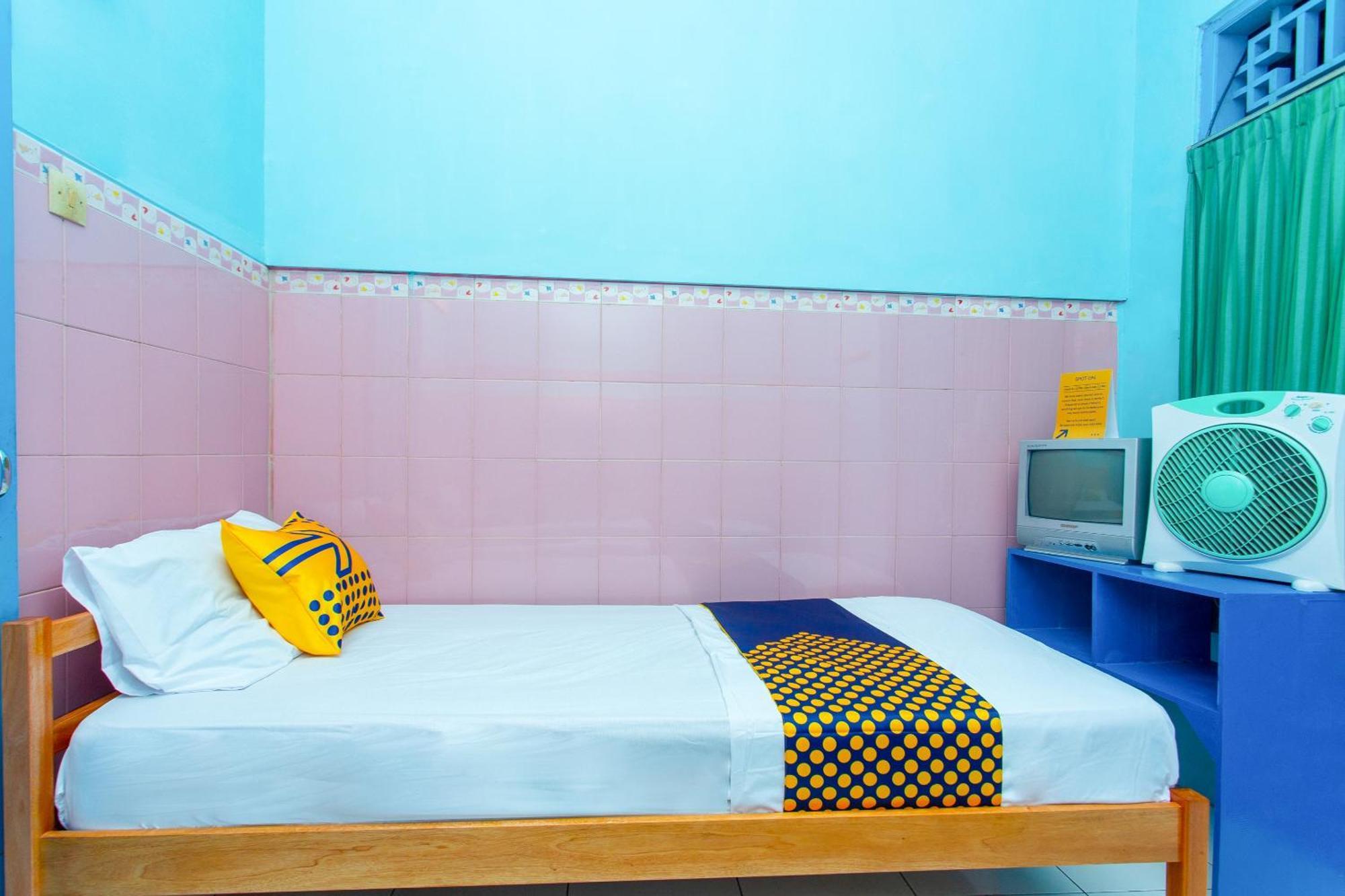 Spot On 2871 Hotel Budi Purwokerto Exterior foto